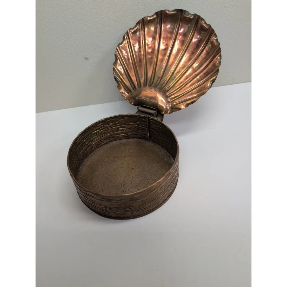 Vintage Gregorian Copper Silent Butler/‎ Crumb catcher with flip-top circa 1960s
